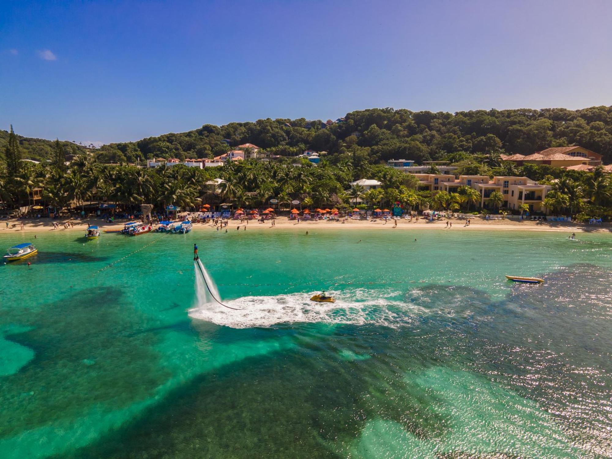 Paradise Beach Hotel & Resort ويست باي المظهر الخارجي الصورة