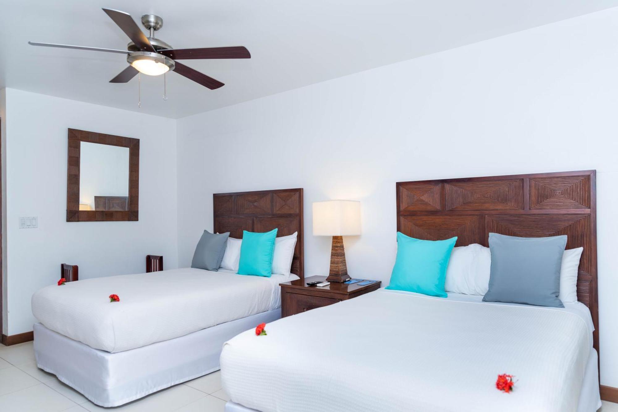 Paradise Beach Hotel & Resort ويست باي الغرفة الصورة